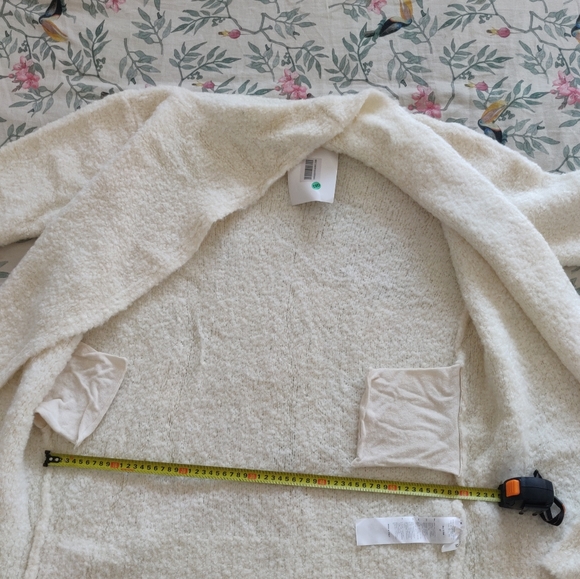 Anna Rachele (Italy) Fluffy White Cardigan, New With Tag 🇮🇹 - Picture 8 of 14